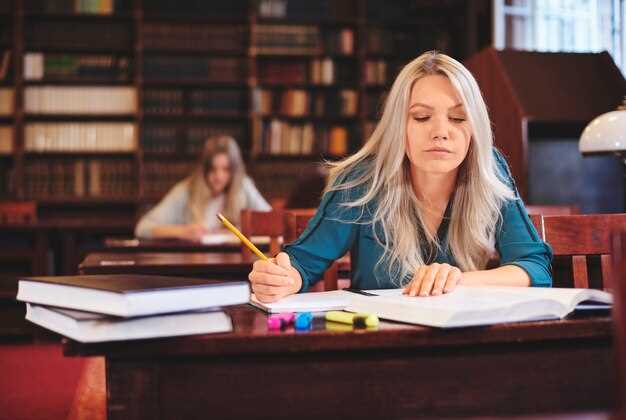 Write scholarship essay